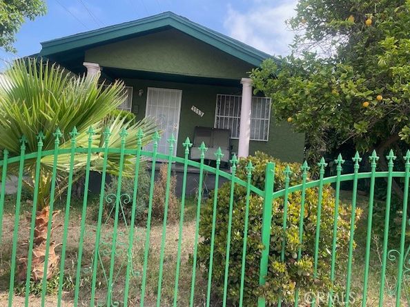 1113 E 83rd Street, Los Angeles CA 90001