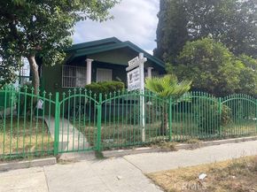 1113 E 83rd Street, Los Angeles CA 90001