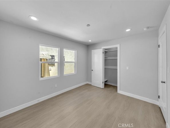 2049 W 71st Street, Los Angeles CA 90047