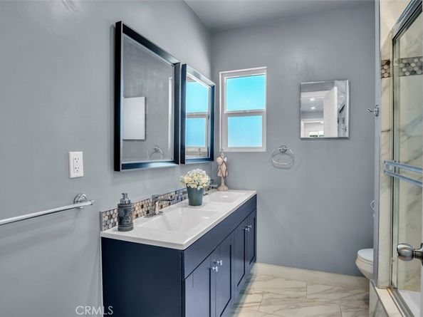 2049 W 71st Street, Los Angeles CA 90047