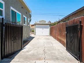 637 W 105th Street, Los Angeles CA 90044