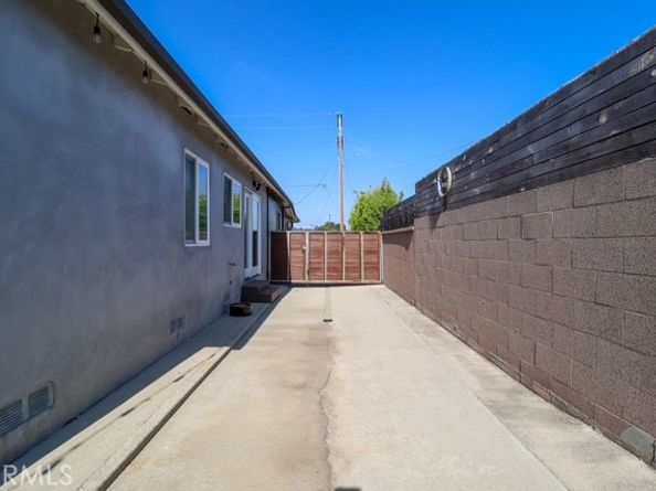 13917 Truro Avenue, Hawthorne CA 90250