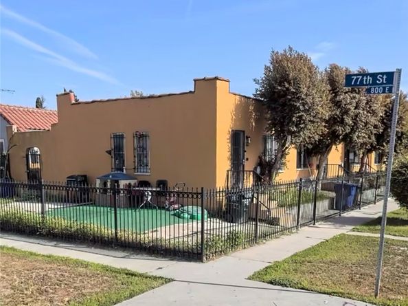 7700 Mckinley Avenue, Los Angeles CA 90001