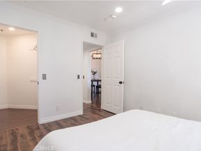 13801 Oxnard st 202, Van Nuys CA 91401