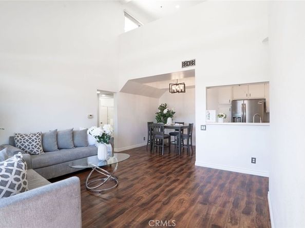 13801 Oxnard st 202, Van Nuys CA 91401