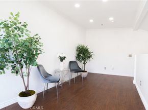 13801 Oxnard st 202, Van Nuys CA 91401