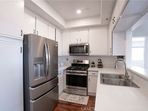 13801 Oxnard st 202, Van Nuys CA 91401