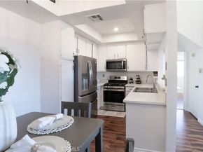 13801 Oxnard st 202, Van Nuys CA 91401