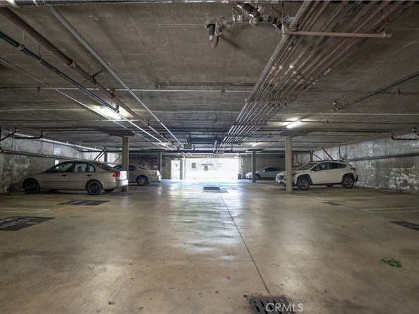 13801 Oxnard st 202, Van Nuys CA 91401