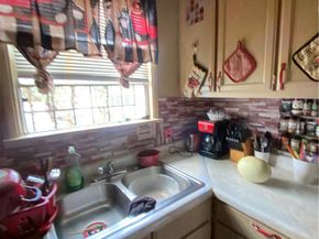 11018 S Figueroa, Los Angeles CA 90061