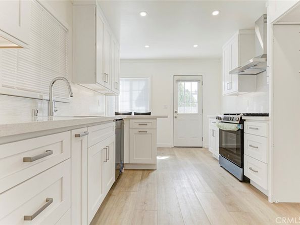 3055 Sycamore Avenue, La Crescenta CA 91214