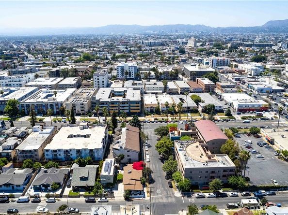 201 S Benton, Los Angeles CA 90057