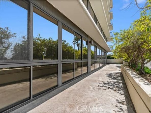 222 Monterey Road 104, Glendale CA 91206
