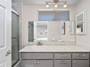 116 S Croft 102, Los Angeles CA 90048