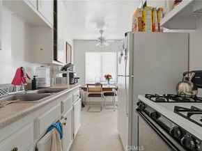 70 S Parkwood, Pasadena CA 91107