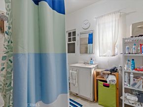 70 S Parkwood, Pasadena CA 91107