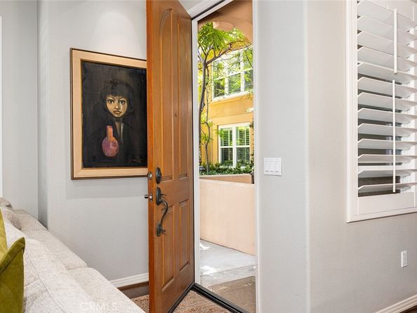 453 N Altadena Drive 7, Pasadena CA 91107