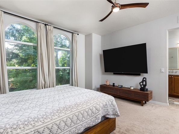 453 N Altadena Drive 7, Pasadena CA 91107