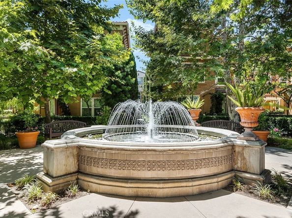 453 N Altadena Drive 7, Pasadena CA 91107