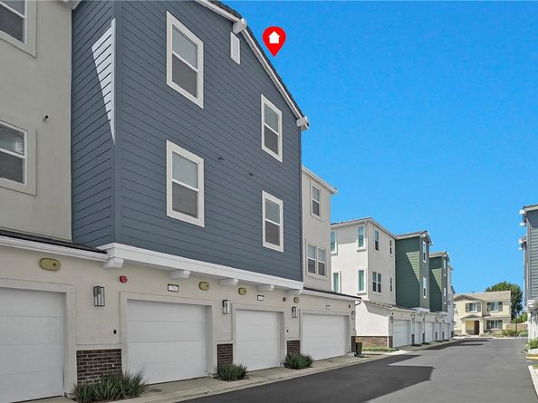 218 Lockhart Way, West Covina CA 91790