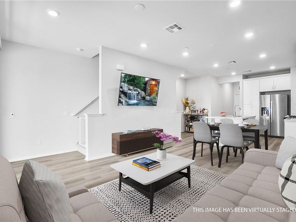 218 Lockhart Way, West Covina CA 91790