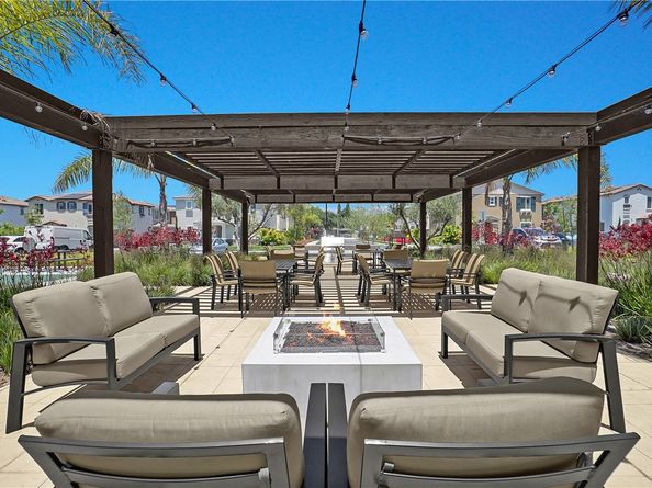 218 Lockhart Way, West Covina CA 91790