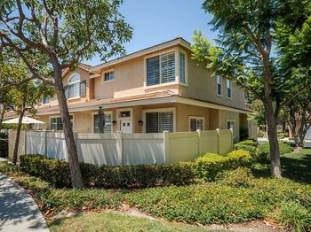 8472 E Tioga Way
