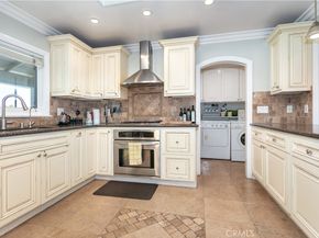 1151 E Mountain View Avenue, Glendora CA 91741