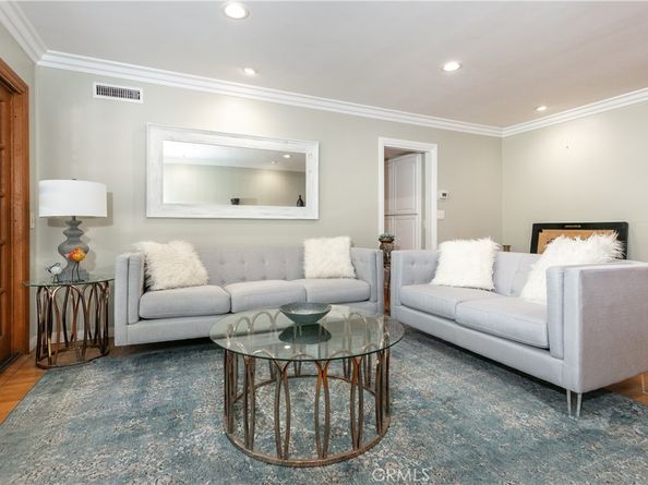1151 E Mountain View Avenue, Glendora CA 91741
