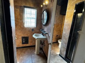 9410 S 4th Avenue, Inglewood CA 90305