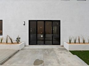 943 N Avenue 66, Los Angeles CA 90042