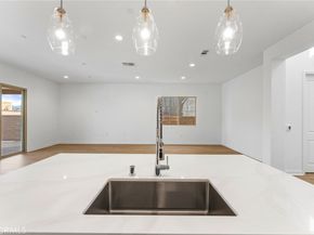 743 Corkscrew, Rancho Mission Viejo CA 92694