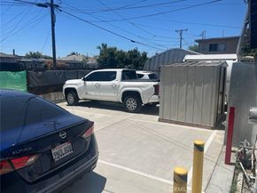 1250 1/2 W 87th, Los Angeles CA 90044