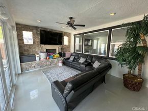 4866 Stoneglen Avenue, Fontana CA 92336