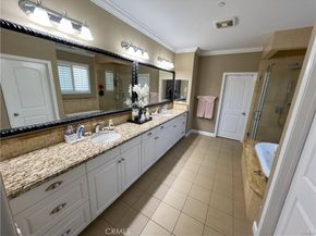4866 Stoneglen Avenue, Fontana CA 92336