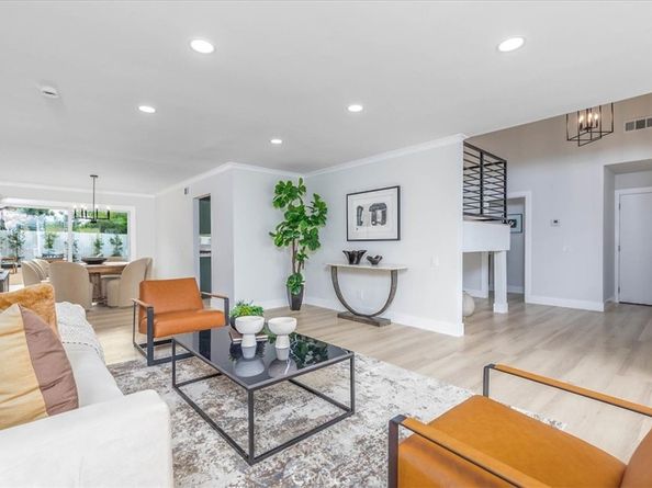 4401 Cezanne Avenue, Woodland Hills CA 91364