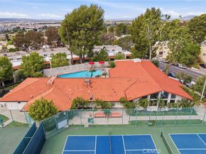 7802 Via Tortona, Burbank CA 91504