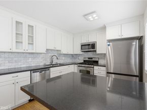 7802 Via Tortona, Burbank CA 91504