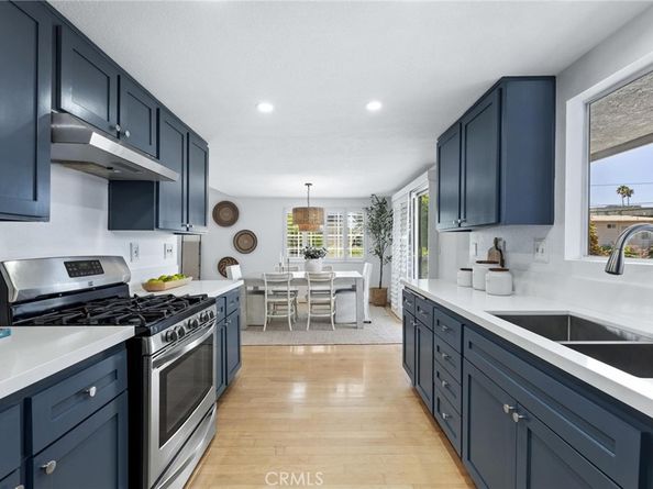 1421 12th Street 1, Manhattan Beach CA 90266
