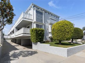 1421 12th Street 1, Manhattan Beach CA 90266