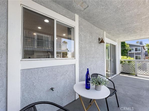 1421 12th Street 1, Manhattan Beach CA 90266