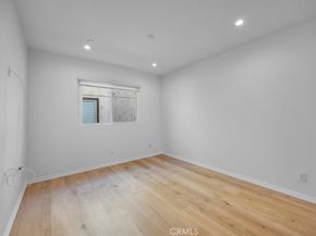 615 Aviation Way, Manhattan Beach CA 90266