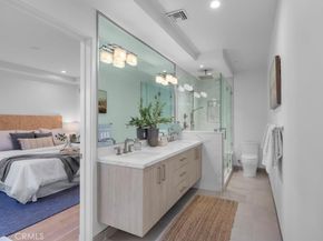 615 Aviation Way, Manhattan Beach CA 90266