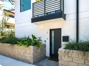5258 Hermitage 101, Valley Village CA 91607