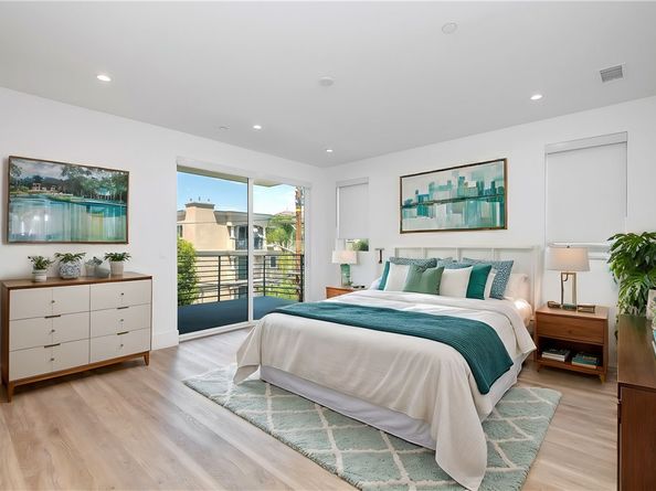 5258 Hermitage 101, Valley Village CA 91607
