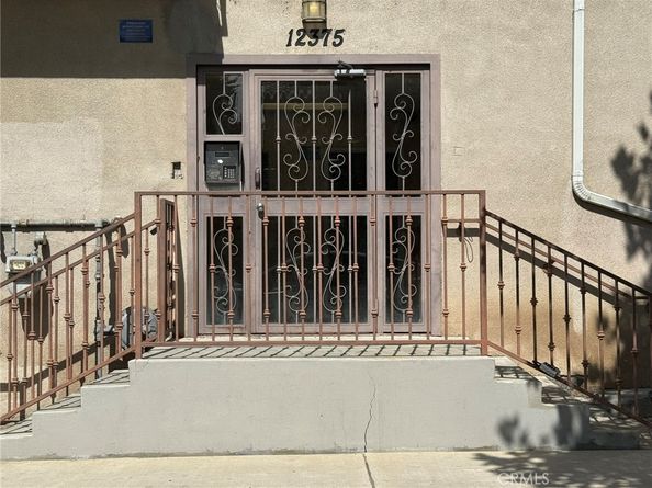12375 Osborne Place 07, Pacoima CA 91331