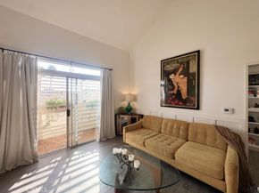 13801 Oxnard 206, Valley Glen CA 91401
