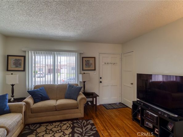 8406 Lennox Avenue, Panorama City CA 91402