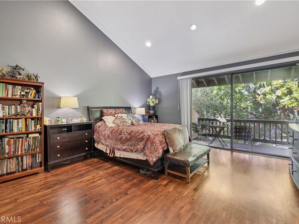 21900 Marylee 281, Woodland Hills CA 91367