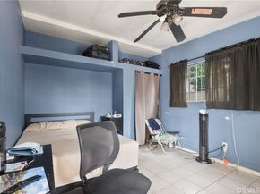 19122 Vanowen St, Reseda CA 91335